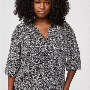 New - Torrid Harper Women's Black and White Patterned Top 3/4 length sleeves